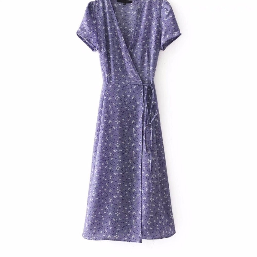 ****SOLD***BOUTIQUE - Blue Floral Wrap Dress S - Picture 3 of 8